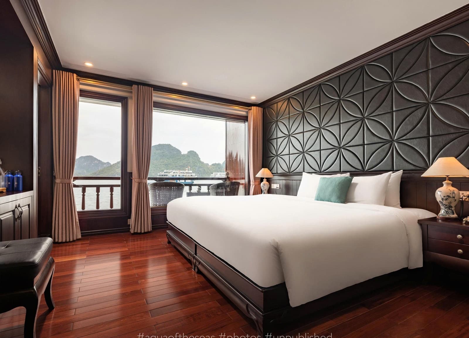 Guest room on the 2-Day Lan Ha Bay Cruise